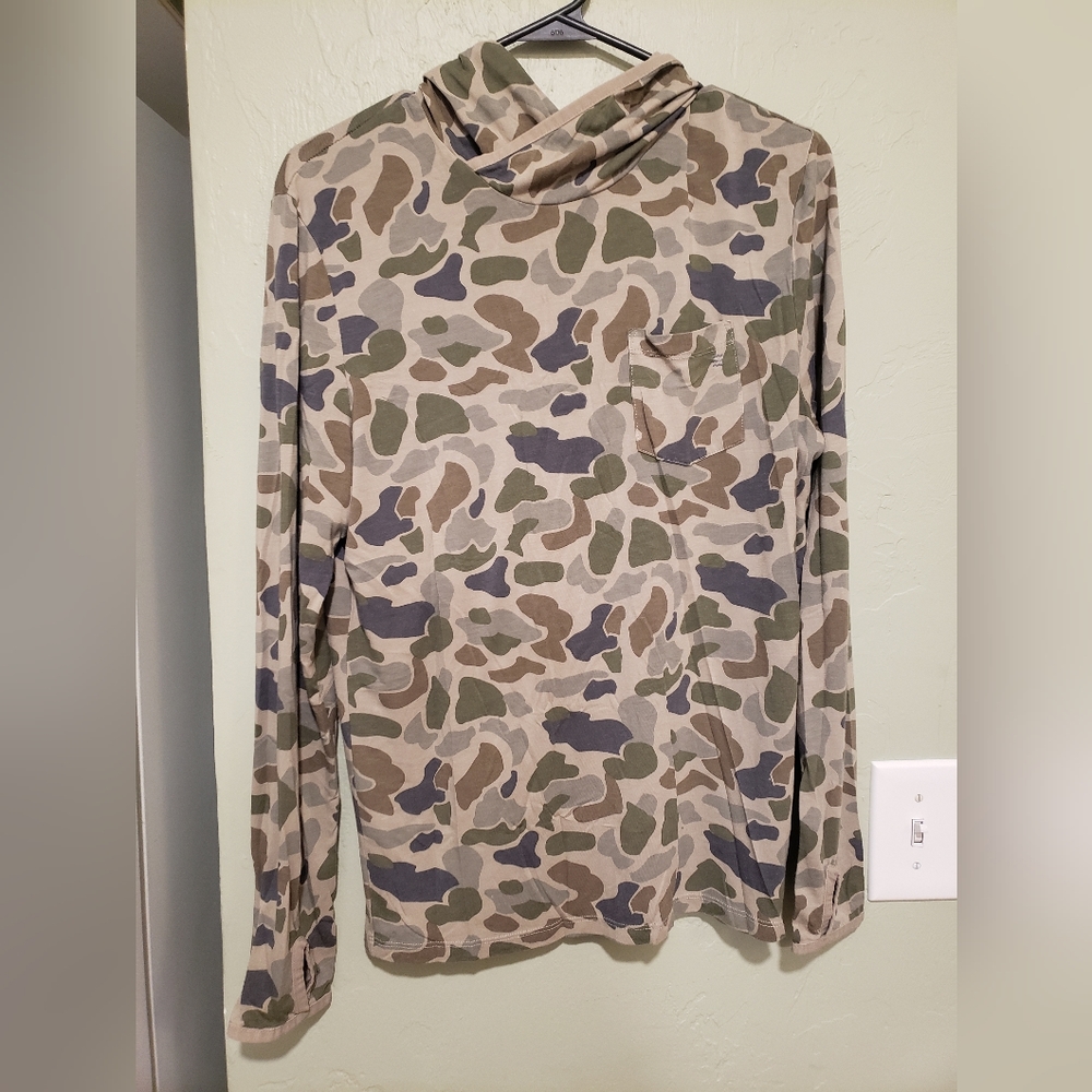 Freefly Bamboo Sun Hoodie, Camo, Small.